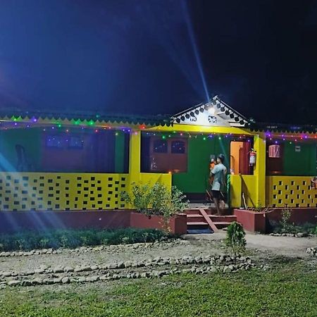 Leo Jungle Retreat By Stayapart , Jaldapara Madari Hat Exterior photo