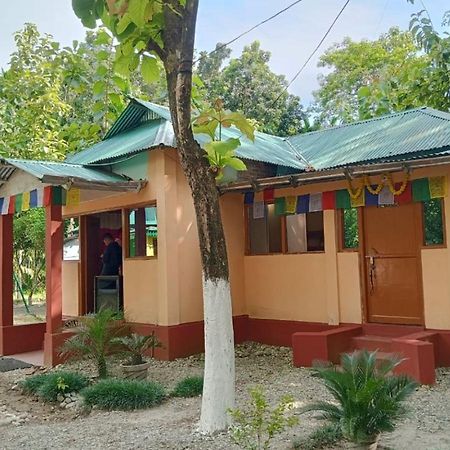 Leo Jungle Retreat By Stayapart , Jaldapara Madari Hat Exterior photo
