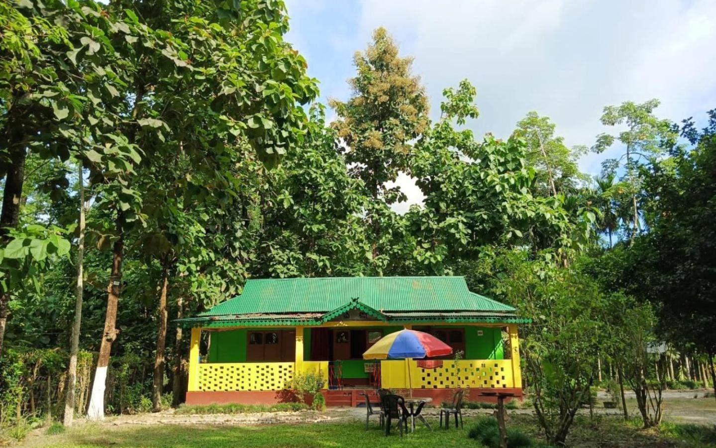 Leo Jungle Retreat By Stayapart , Jaldapara Madari Hat Exterior photo
